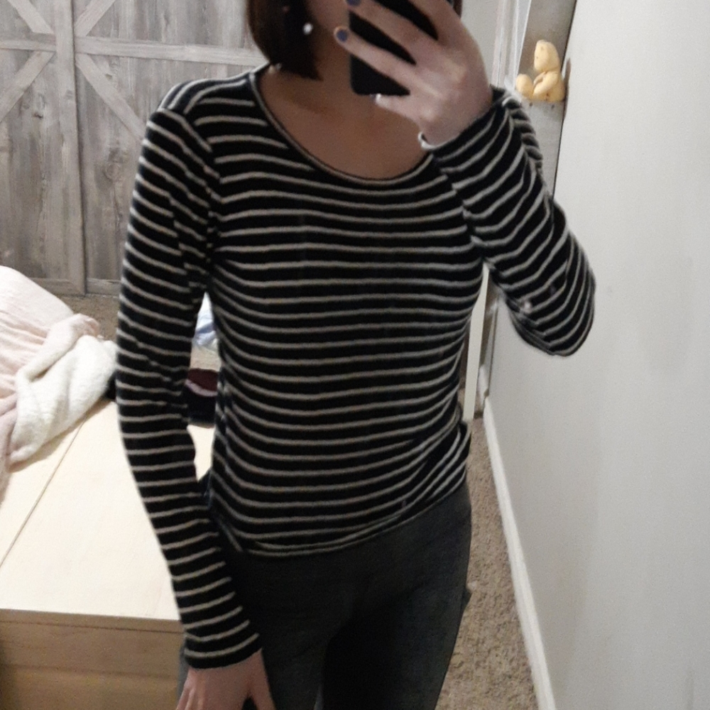 Black&white striped long sleeve